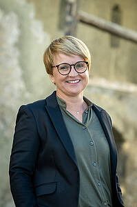 vhs Schongau Undine Ammann, Verwaltung